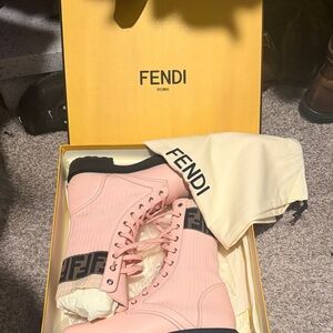 Auth.Fendi Pink Lace-Up Ankle Boots